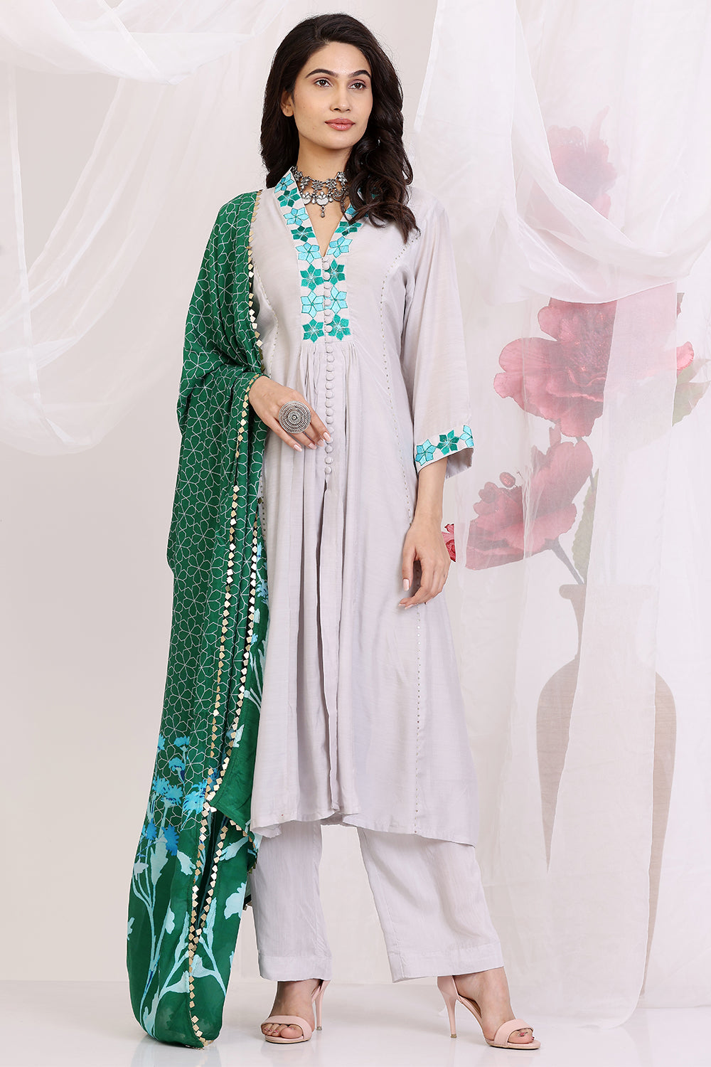 Kalidar set Grey